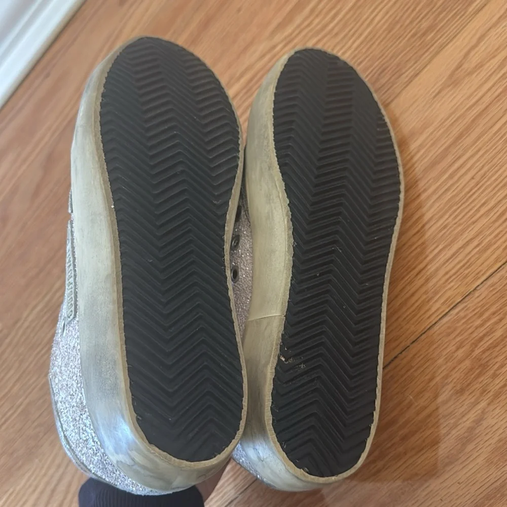 Golden Goose Sneakers
Pink glitter - Picture 6 of 6